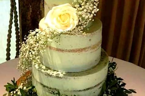 4 tier rustic cake