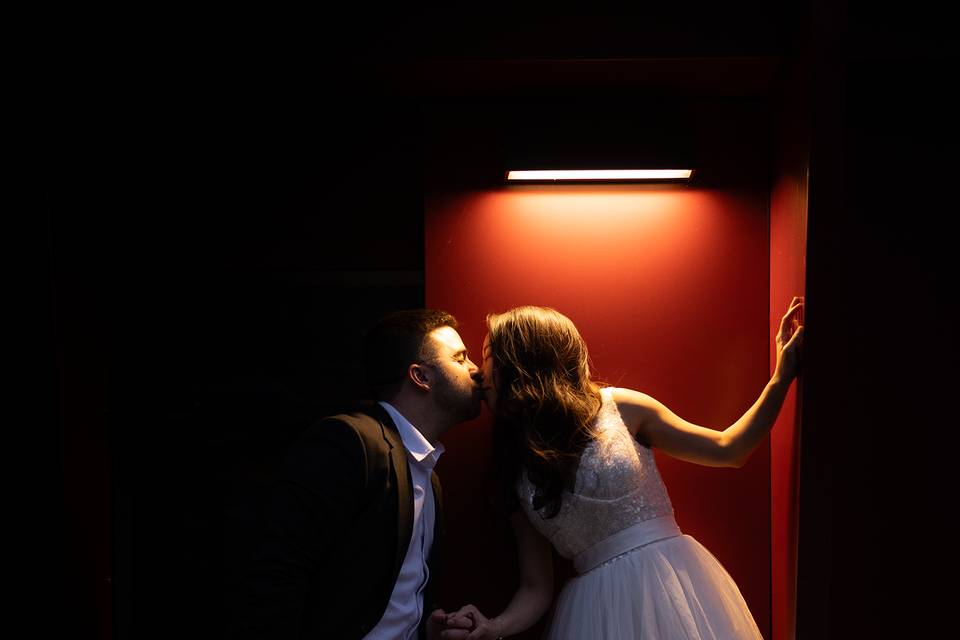 Street light wedding photo