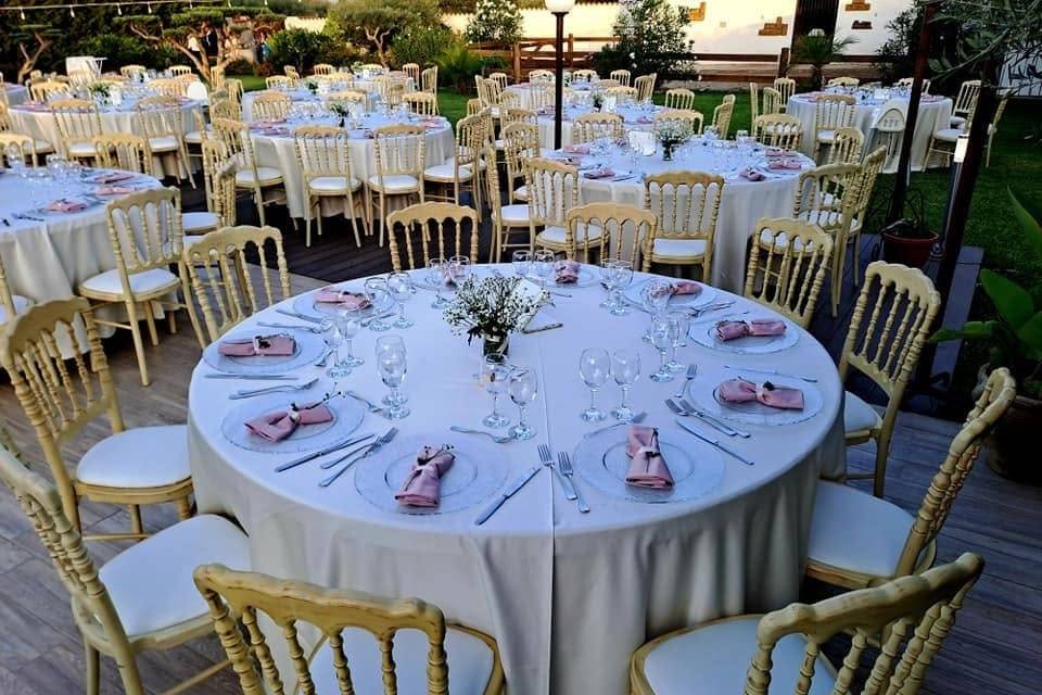 Allestimento tavoli