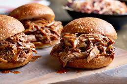 Pulled pork buns with sauce