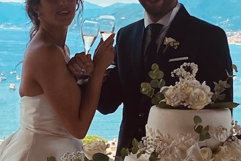 Toast with view