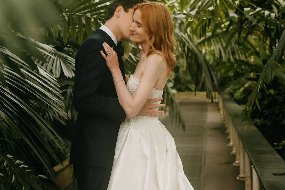 Kew gardens wedding photo