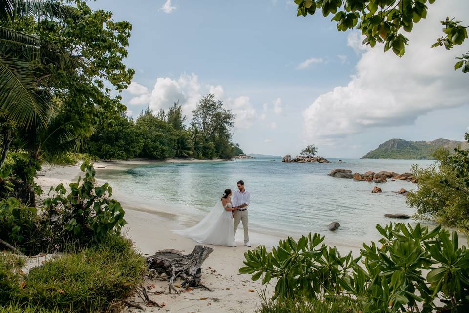 Seychelles wedding