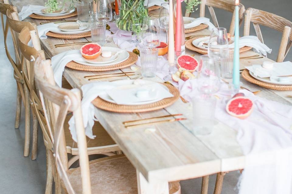 Grapefruit table