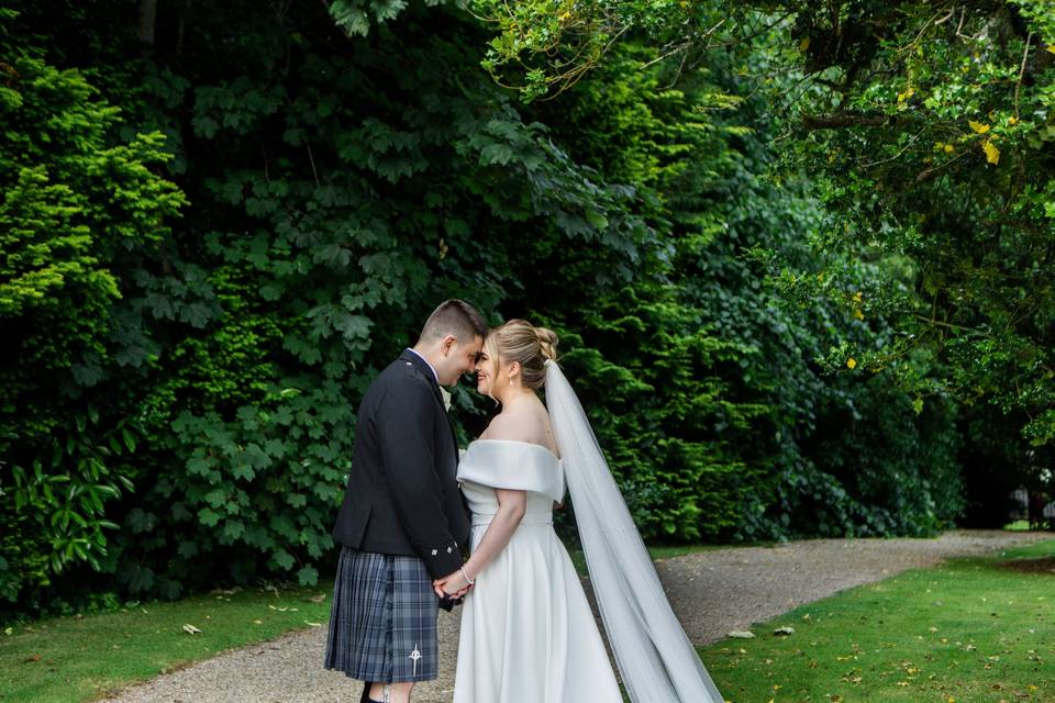 Dalmeny park hotel wedding
