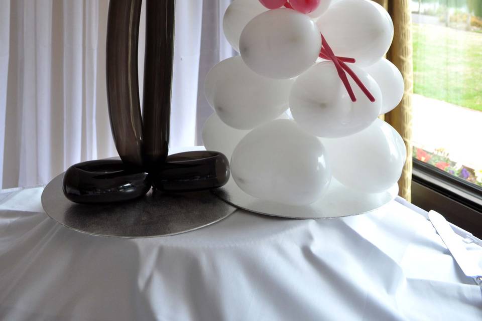 Balloon Bride & Groom