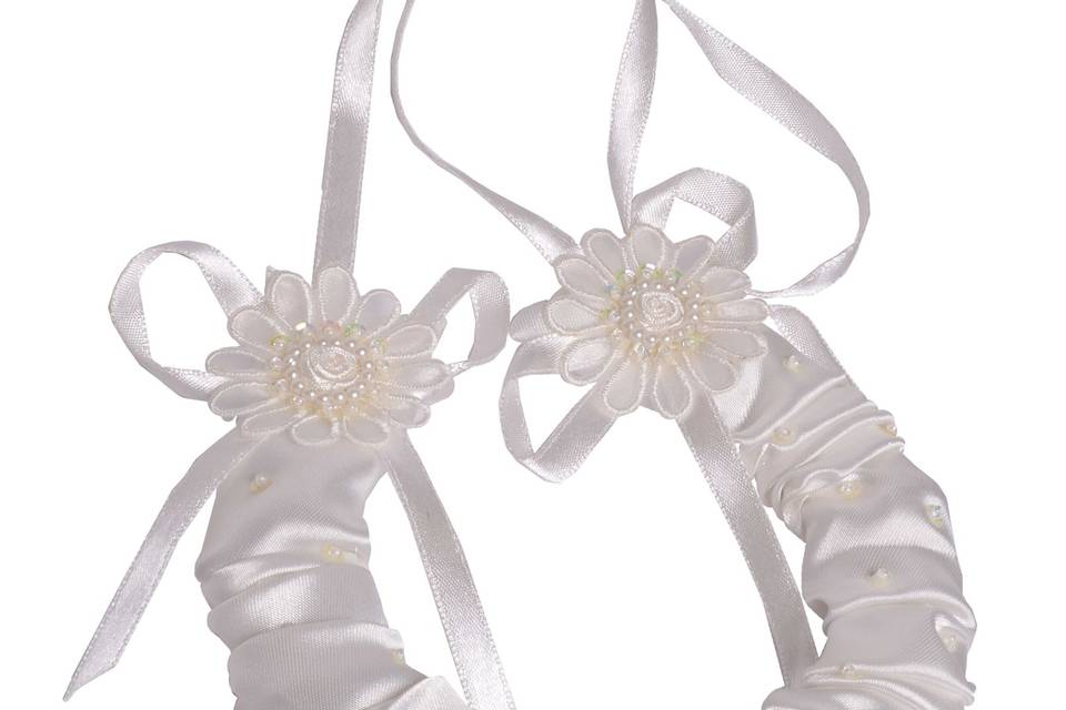 Ivory Flower Bridal Horseshoe