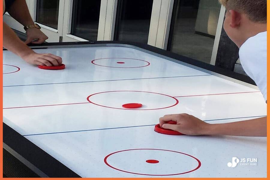 Air hockey table