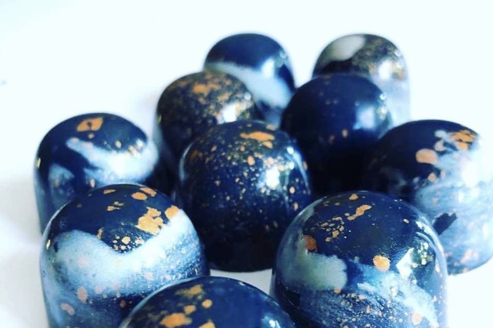 Blue domed bonbons