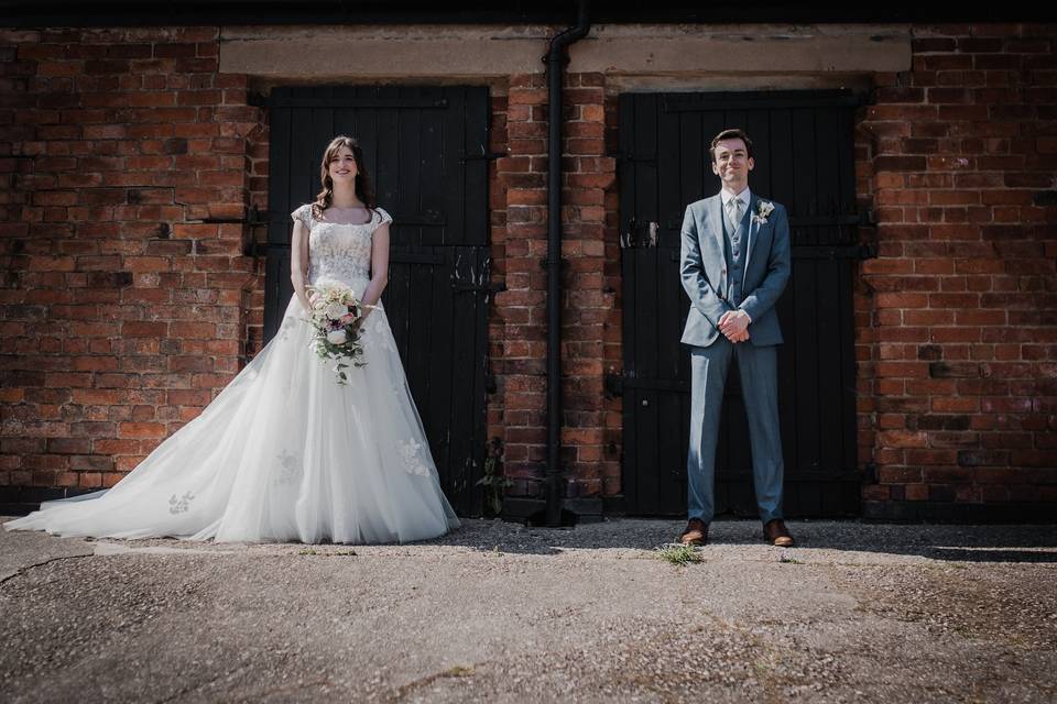 Beth//Will-Hanbury Barns