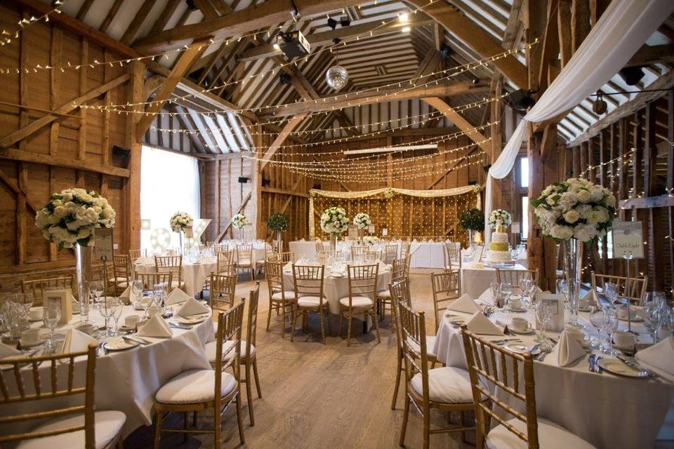 Elegant barn setting