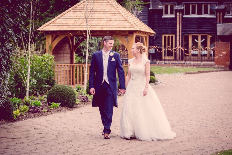 Bride & Groom Tythe Gardens