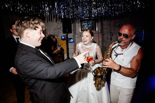 Live Sax!