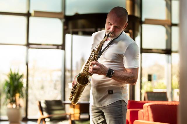 Paul Martyn, Singer, Saxophone