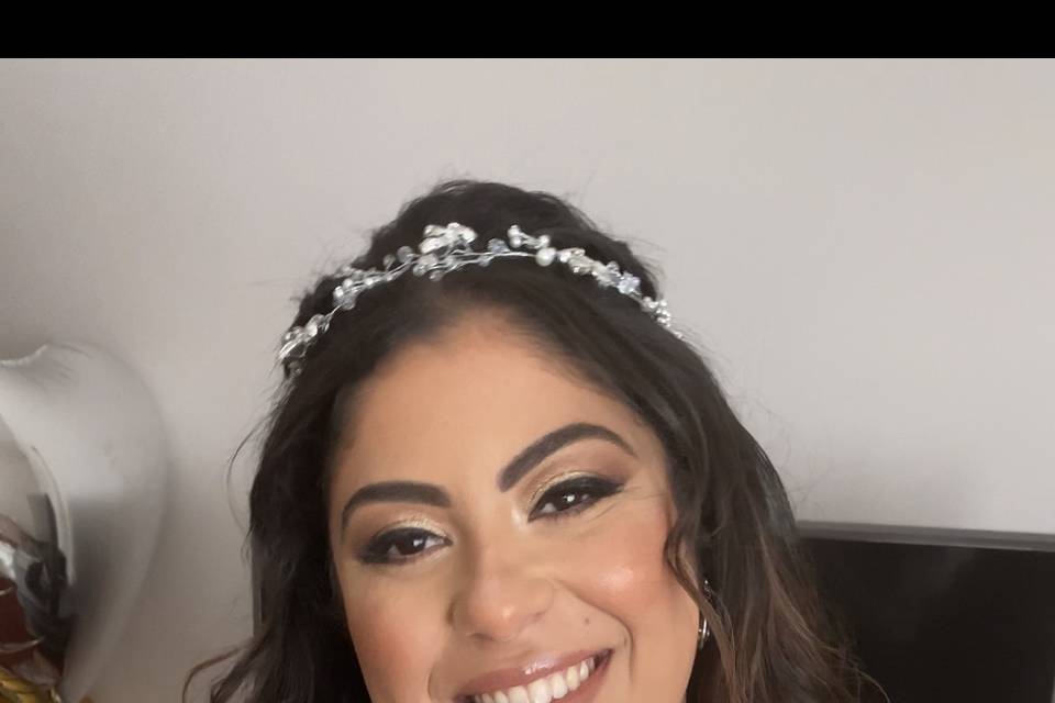 Champagne gold bridal glam