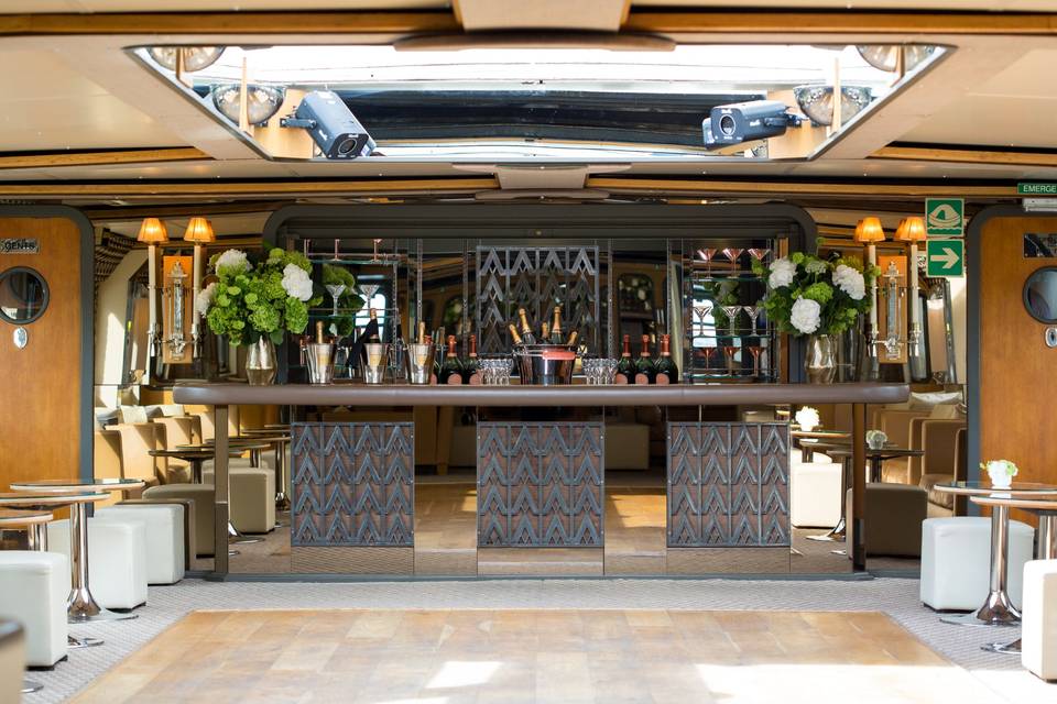 Silver Barracuda Art Deco bar