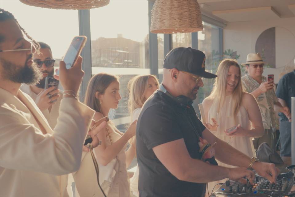 Private Sunset Show