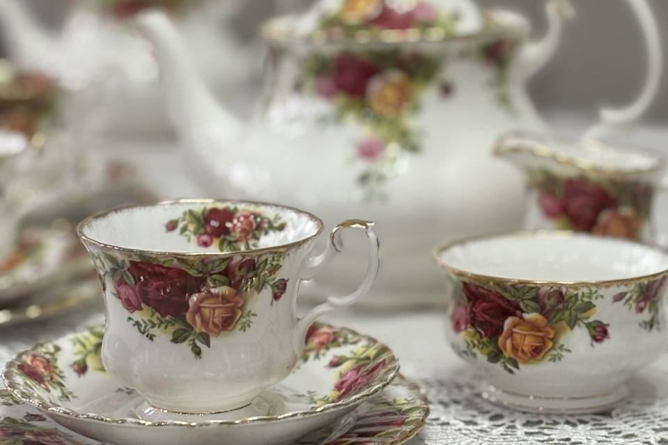 Classic, Old Country Roses.