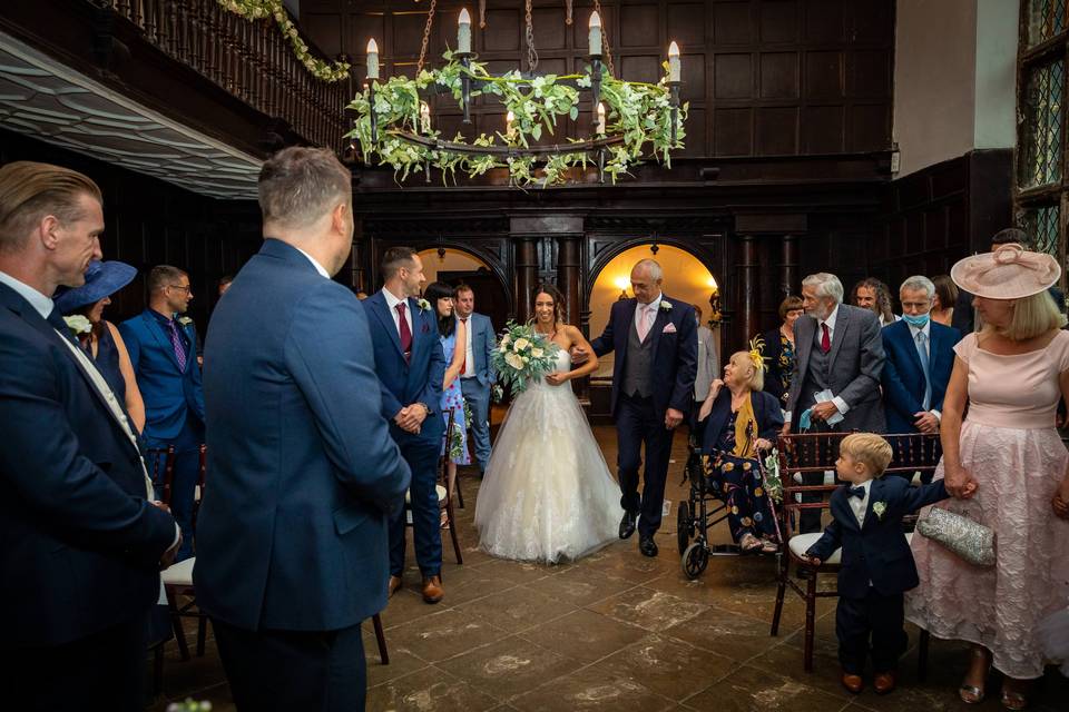 Brides arrival at Oakwell Hall