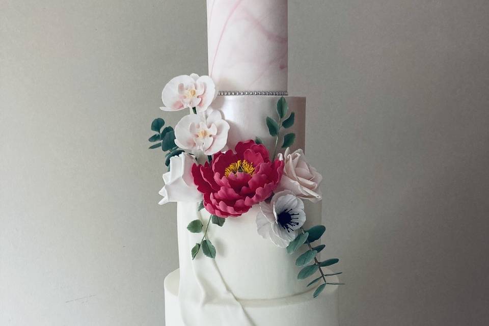 Sugar flowers and sugar drape