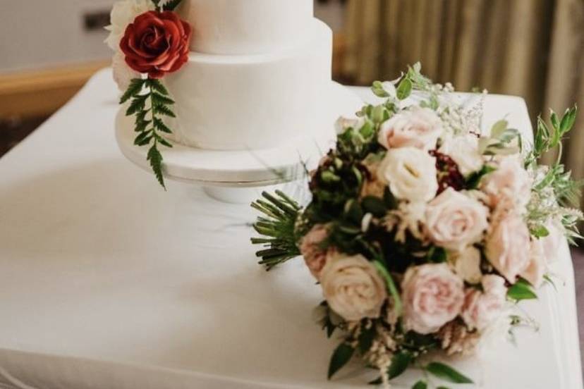 Sparkly wedding cake