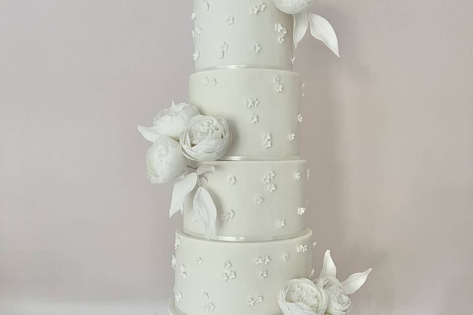 5 tier white wedding cake