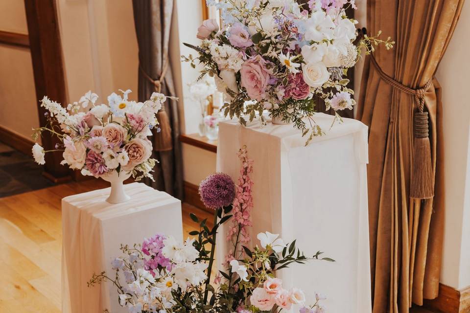 Ceremony plinths