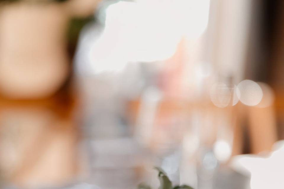 Simple bud vase