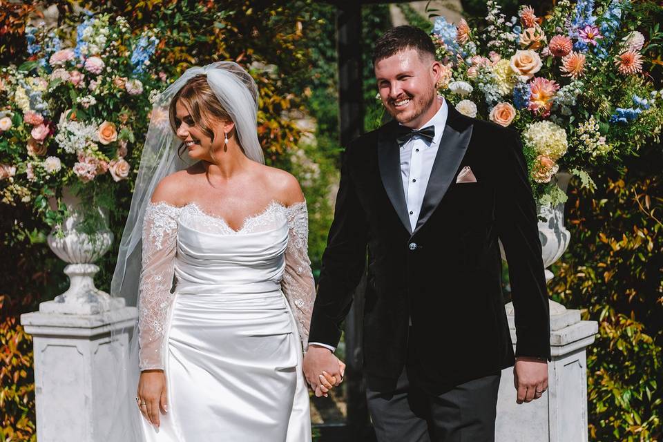 Ceremony floral urns