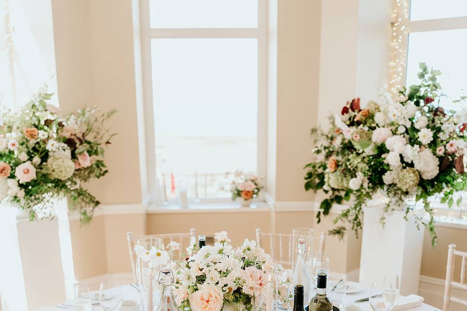 Table decor autumanl tones