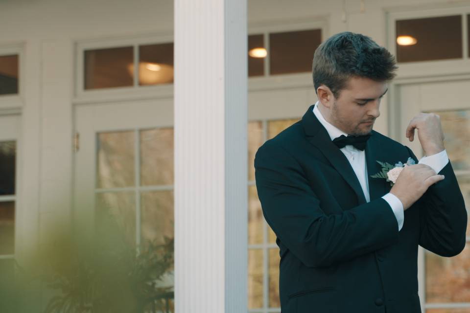 Fixing the cufflinks