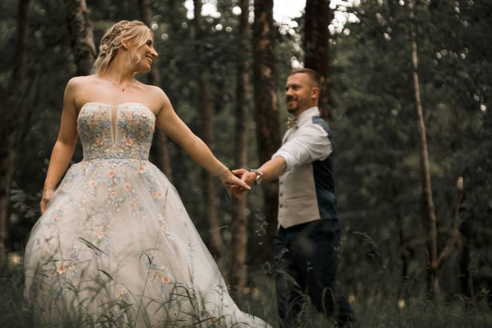 Laura & Josh in forest