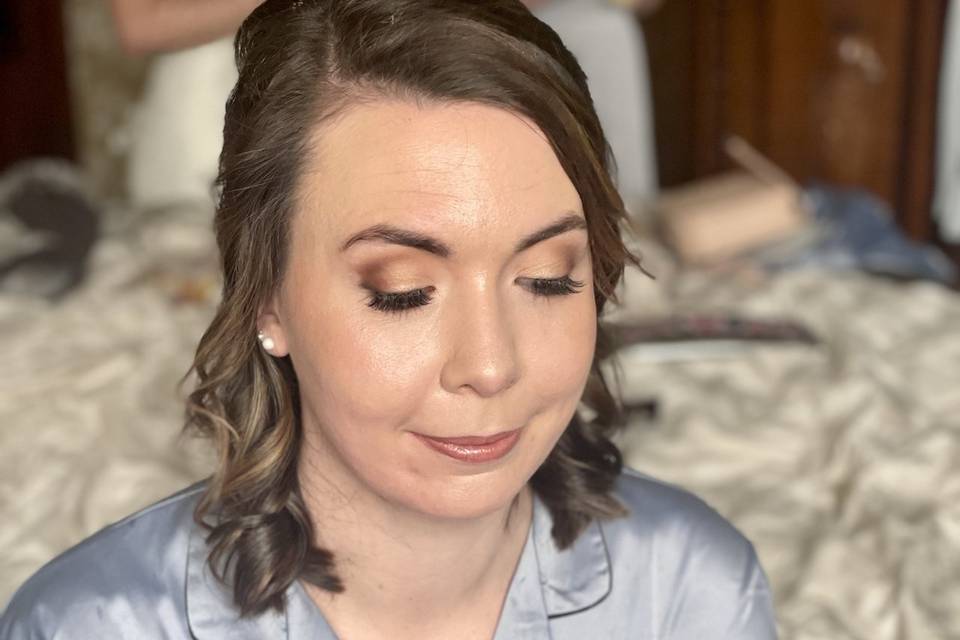 Bridesmaid soft glow