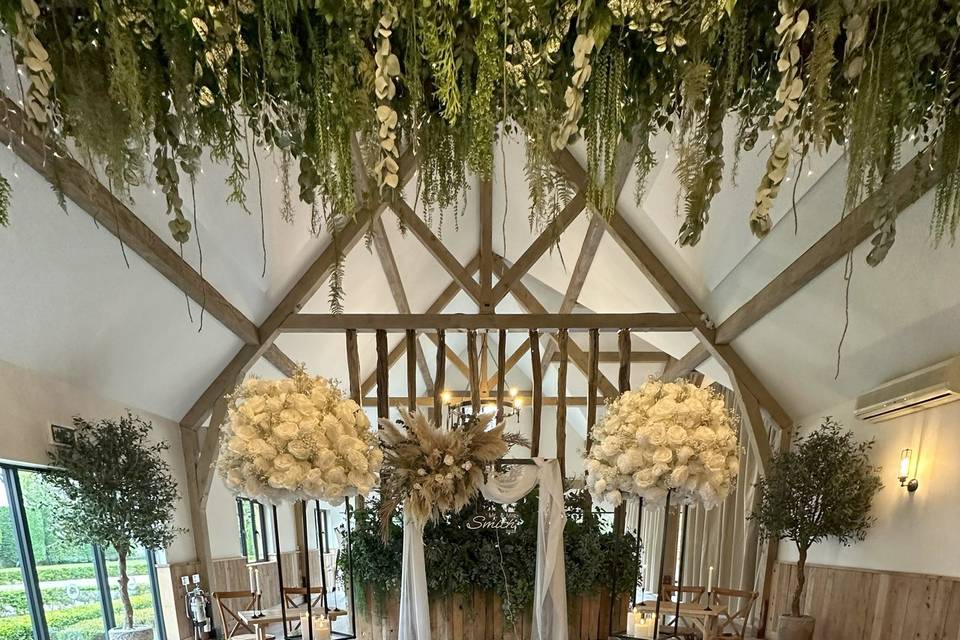Luxury Venue Decor