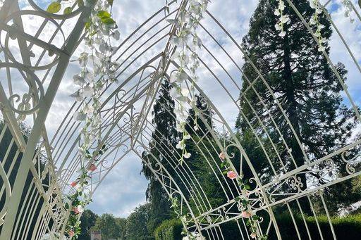 Flower arch