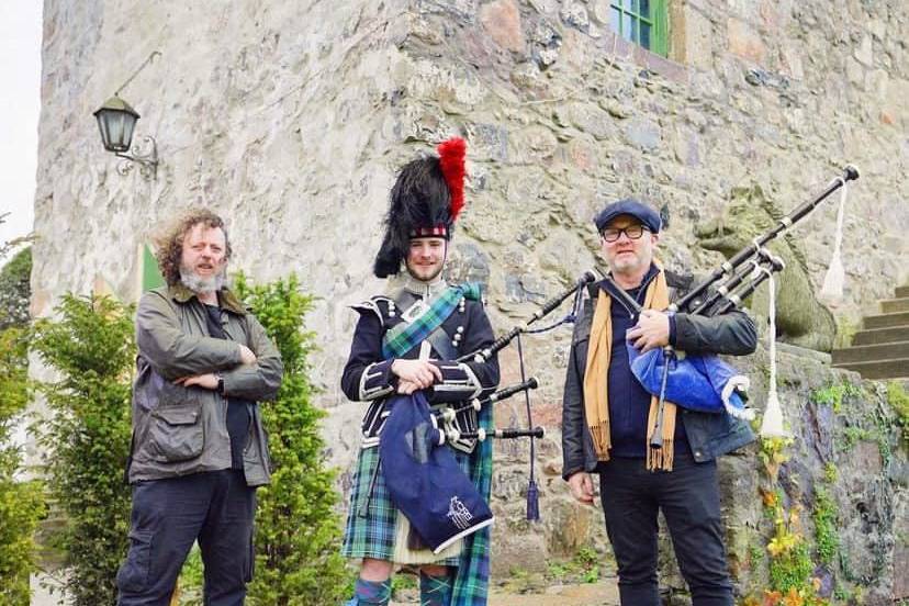 Playing for Salvage Hunters