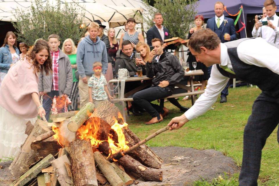 The lighting of the fire