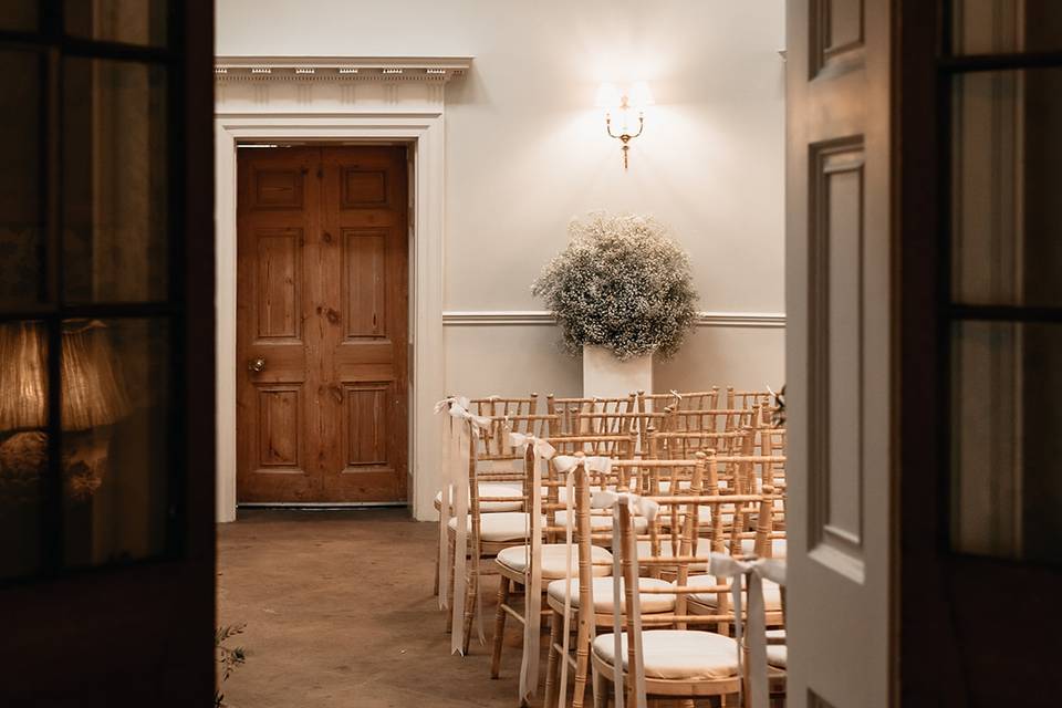 Gypsophila pedestals