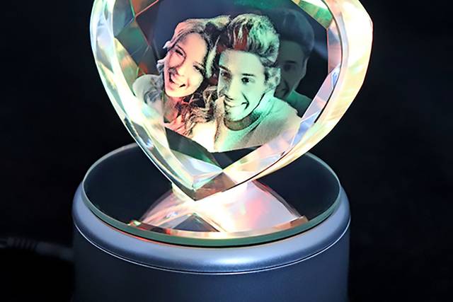 3D Bevelled Heart Crystal