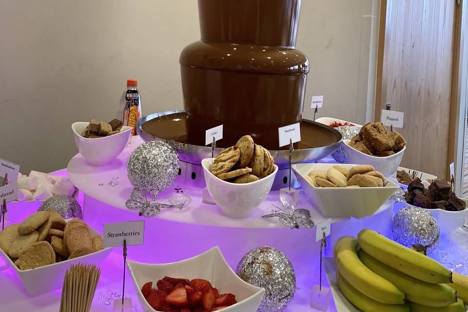 Chocolate fountain