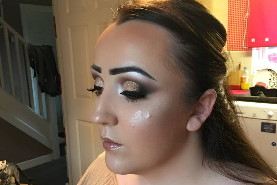Gold cutcrease