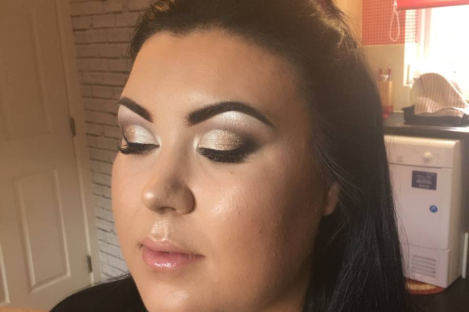 Cream brown smokes