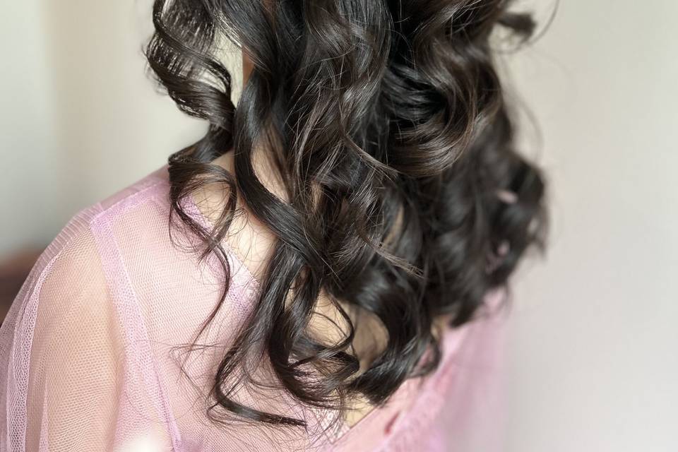 Flower girl’s hair