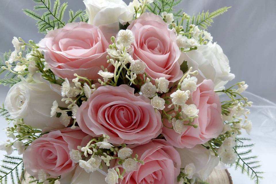 Pink and white silk bouquet
