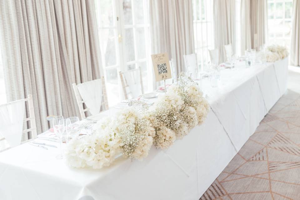 Top Table Garland