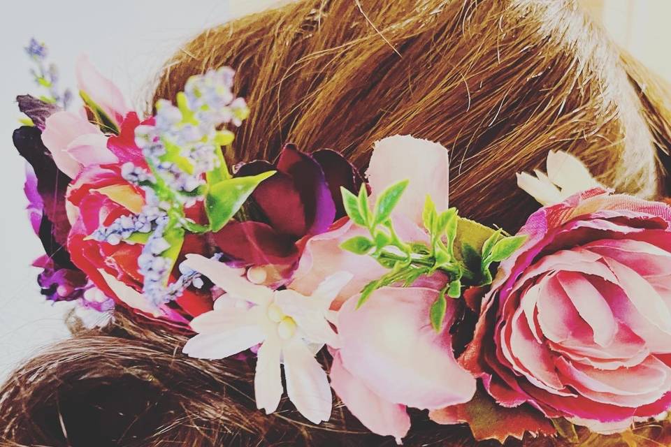 Floral accessory in hair