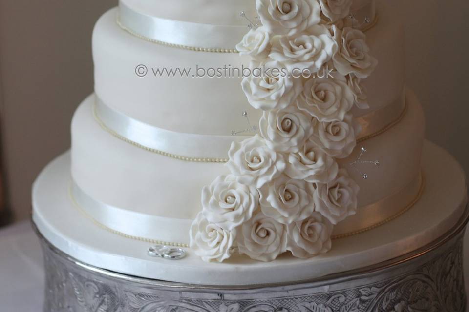 Symphony Wedding Cake