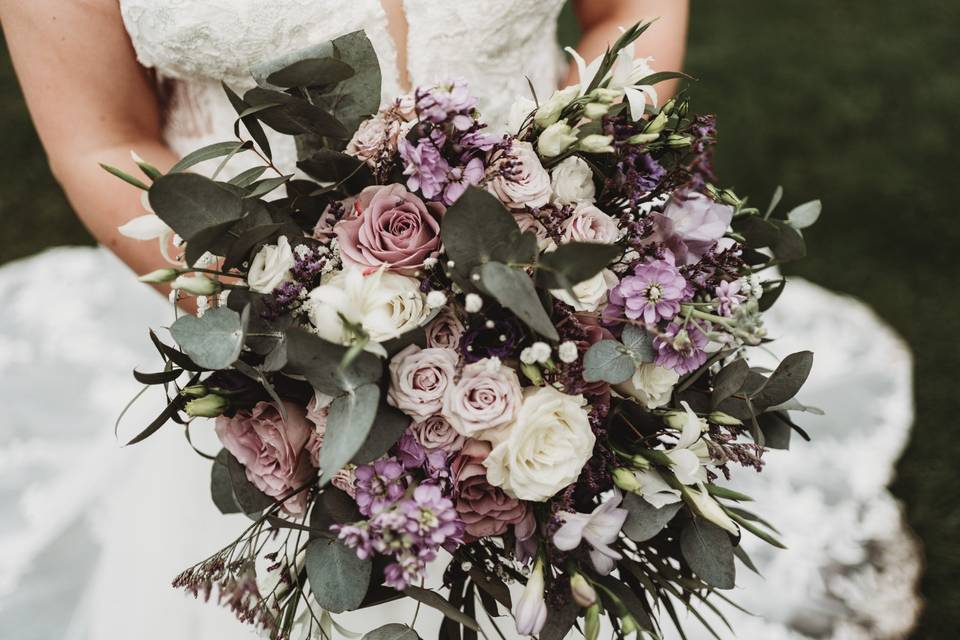 Lilac bridal bouquet