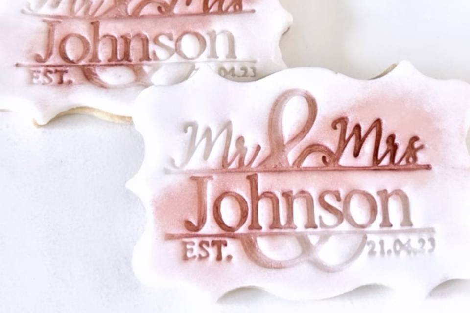 Personalised wedding biscuits