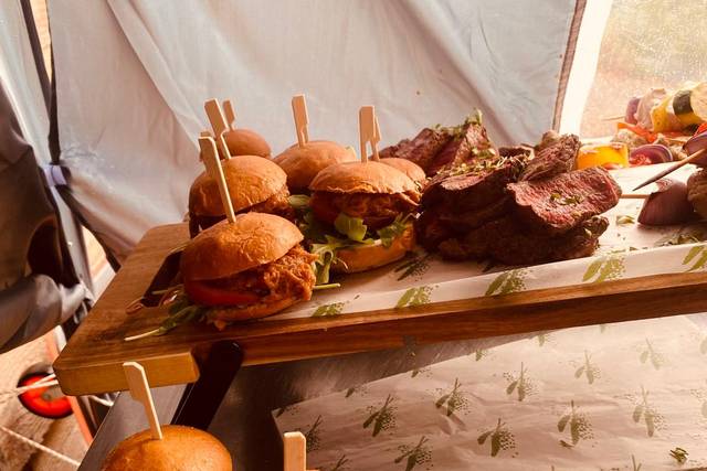 Sharing boards bbq